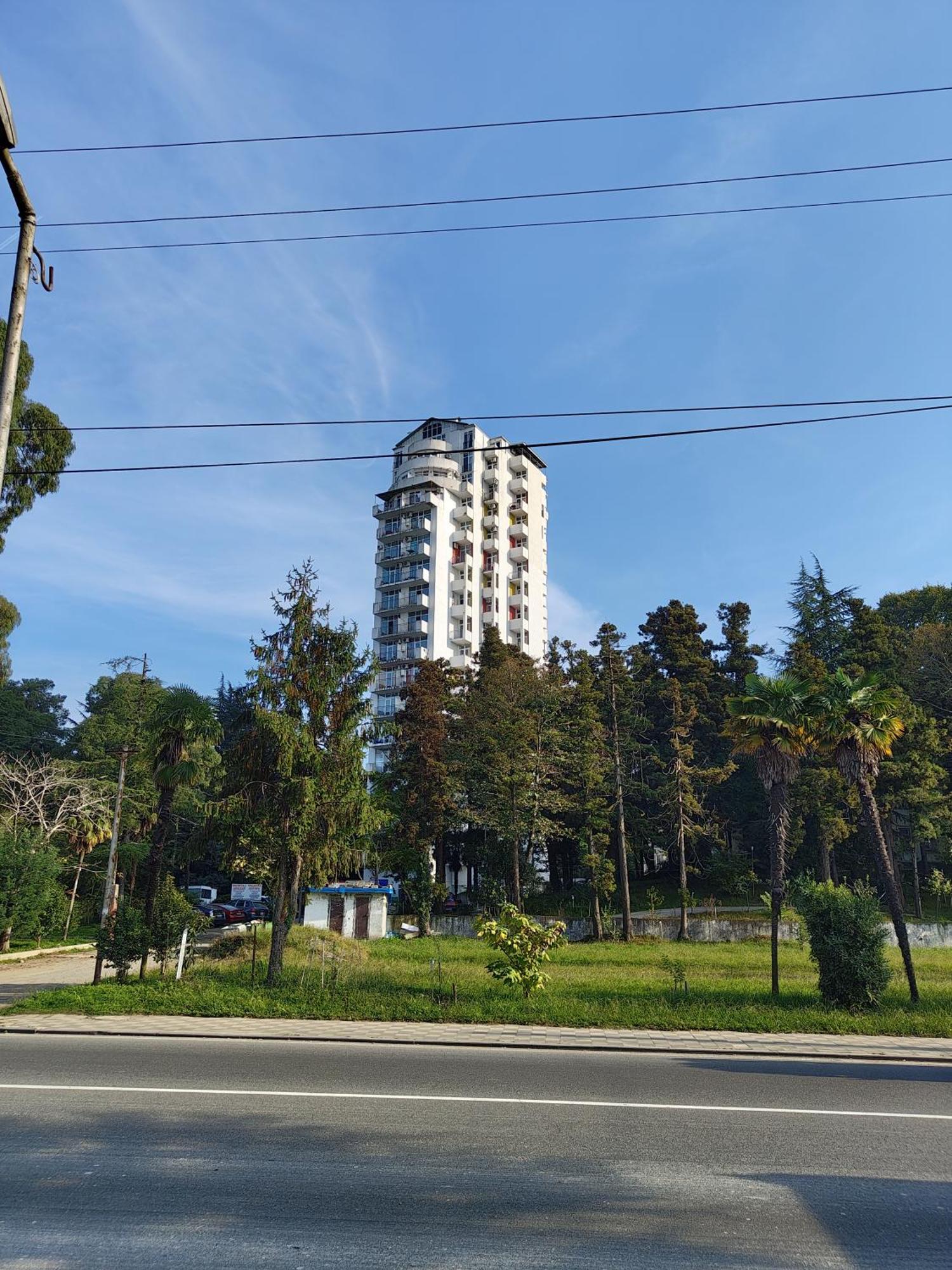 Queen Tamara Apartments มาคินจอรี ภายนอก รูปภาพ